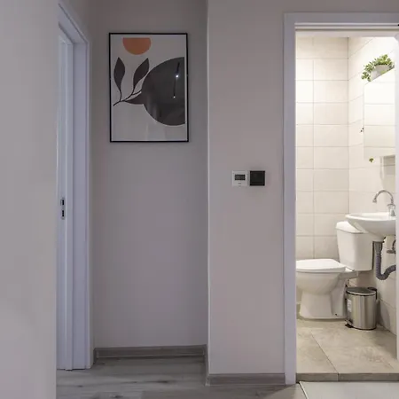 Point - 1br In Center By Flat Mаnager شقة