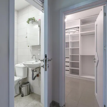 Point - 1br In Center By Flat Mаnager شقة
